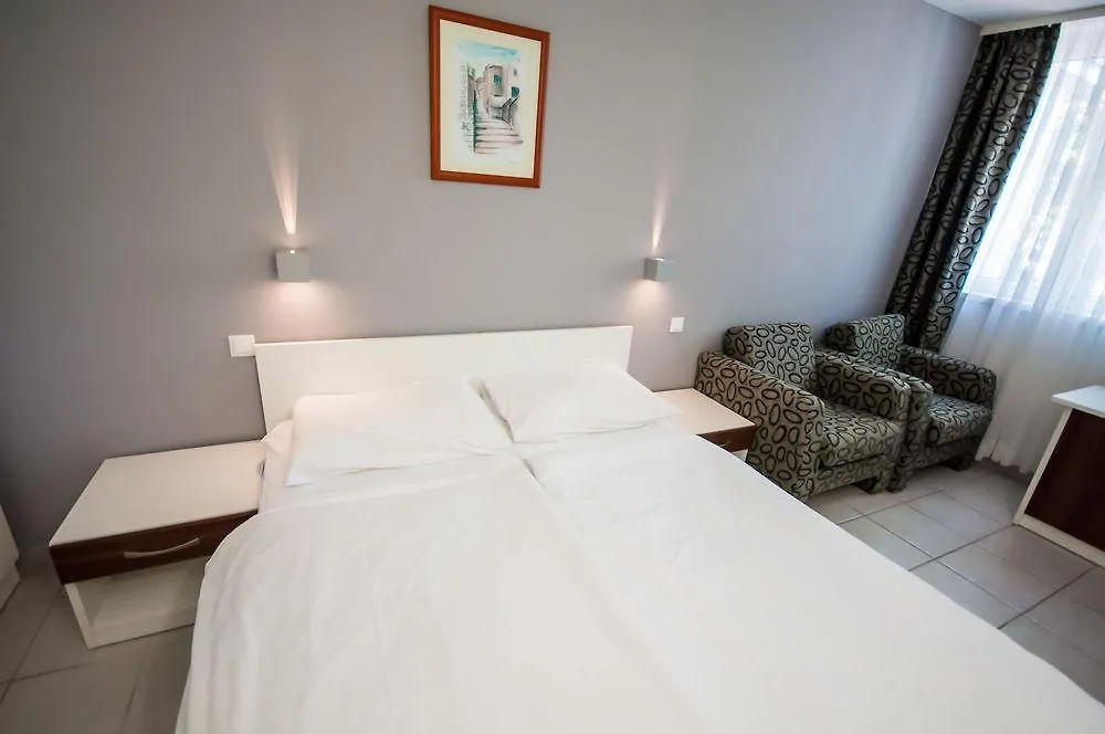 Hotel Mirta Bozava 3*,  Croatia